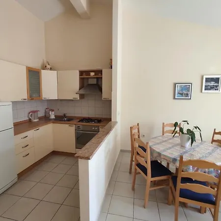 Keran 4 Apartment *